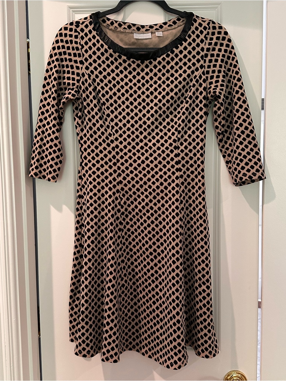 New York & Company 100% Cotton Black & Beige Patterned Women's Dress